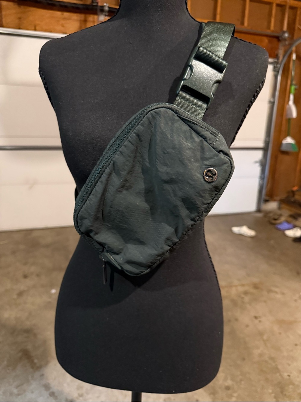 lululemon athletica Dark Green/Black Crossbody Belt Bag